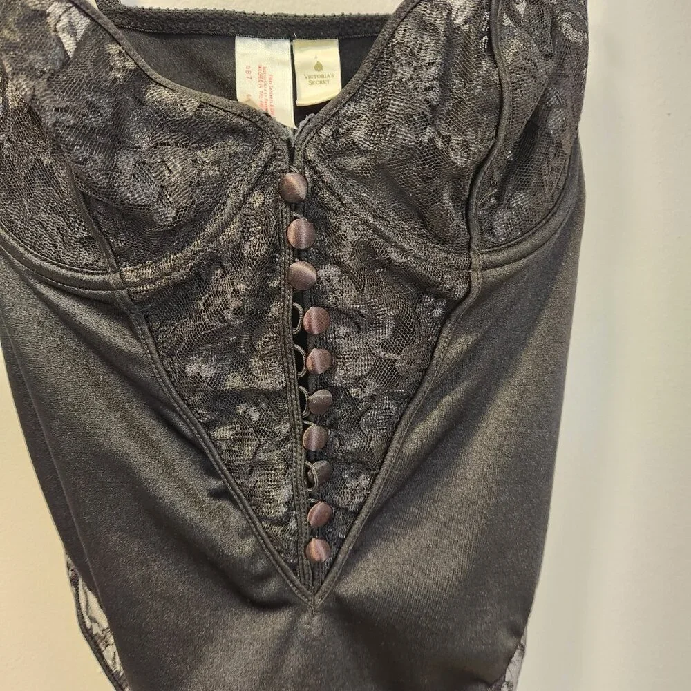 Vintage Victoria’s Secret Black‎ Lace Bodysuit Size 36B Feminine 90s Romantic